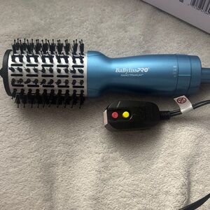 BaBylissPRO Nano Titanium Blue Hair Dryer Brush